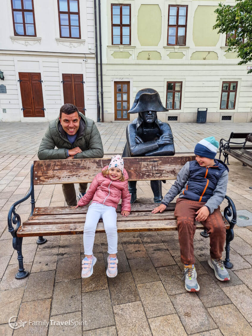 Наполеоновия войник в центъра на Братислава